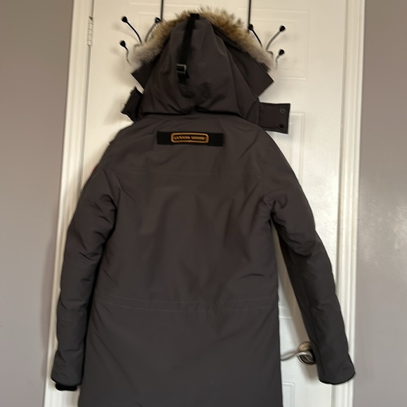 Canada Goose Banff Parka - Picture 5 of 8